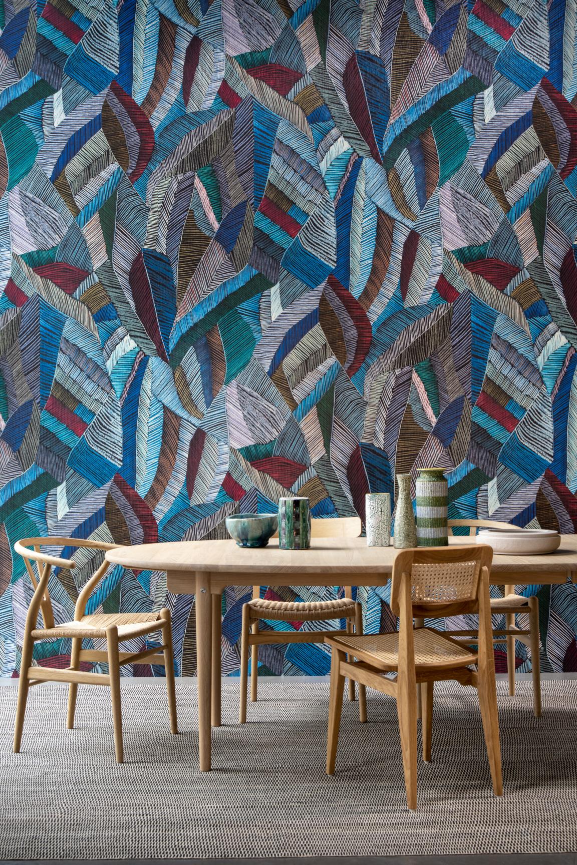 Essentials | Les Tricots_Chintz_73100_Roomshot_Web_LR